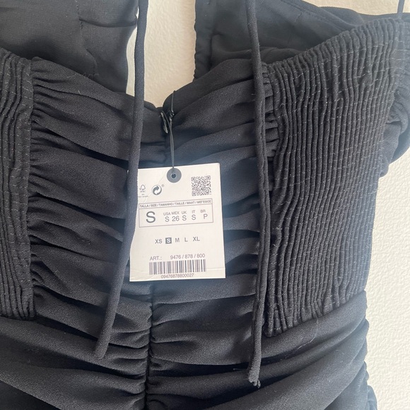 Zara woman’s black Ruched halter mini dress - Picture 14 of 16